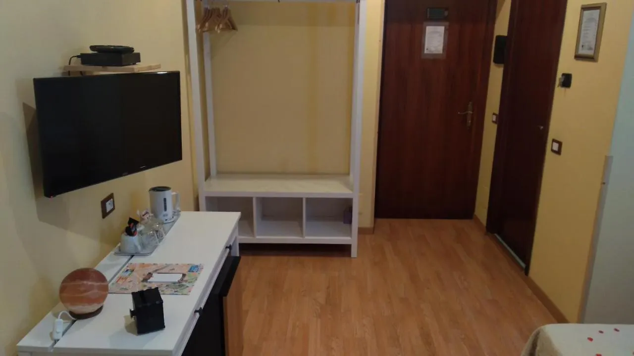 Guest House 64 Rom